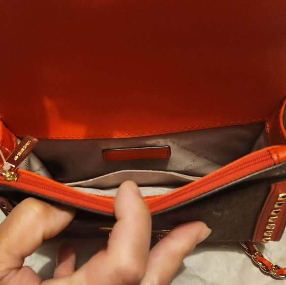 MK Rose Small Crossbody - Picture 9 of 12